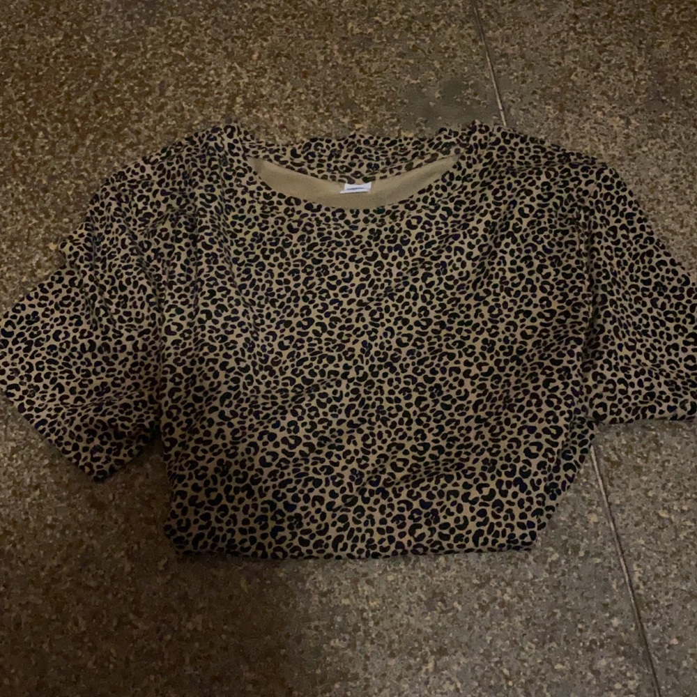 Old navy cheetah print top